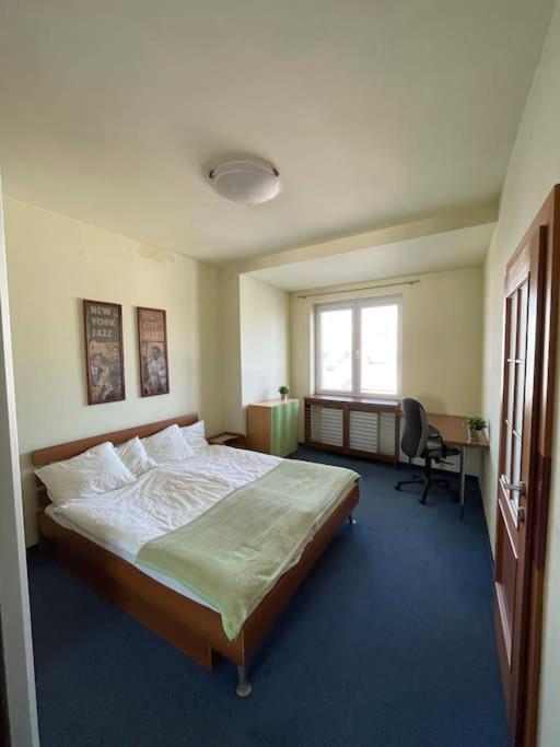 Apartman Obchodna Bratislava Exterior photo